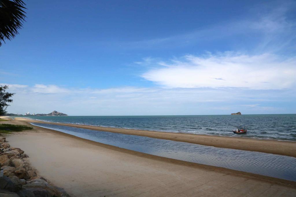Stone Head Hua Hin Hotel Exterior photo